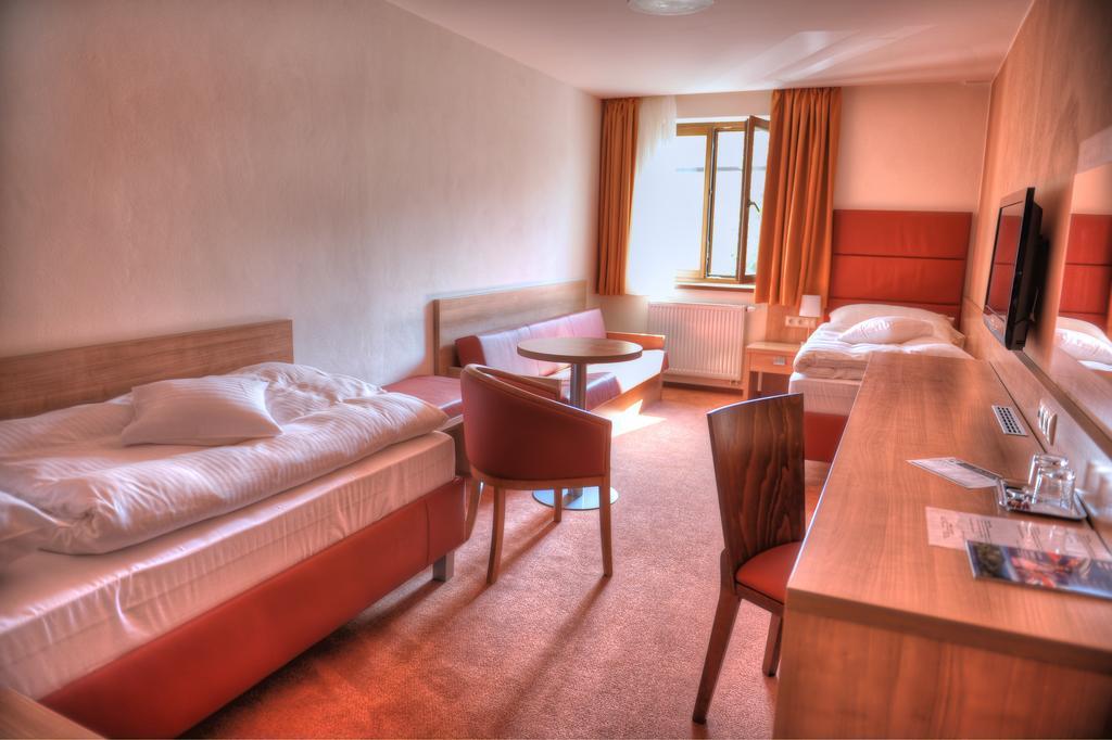 Hotel Club Kezmarok Ngoại thất bức ảnh